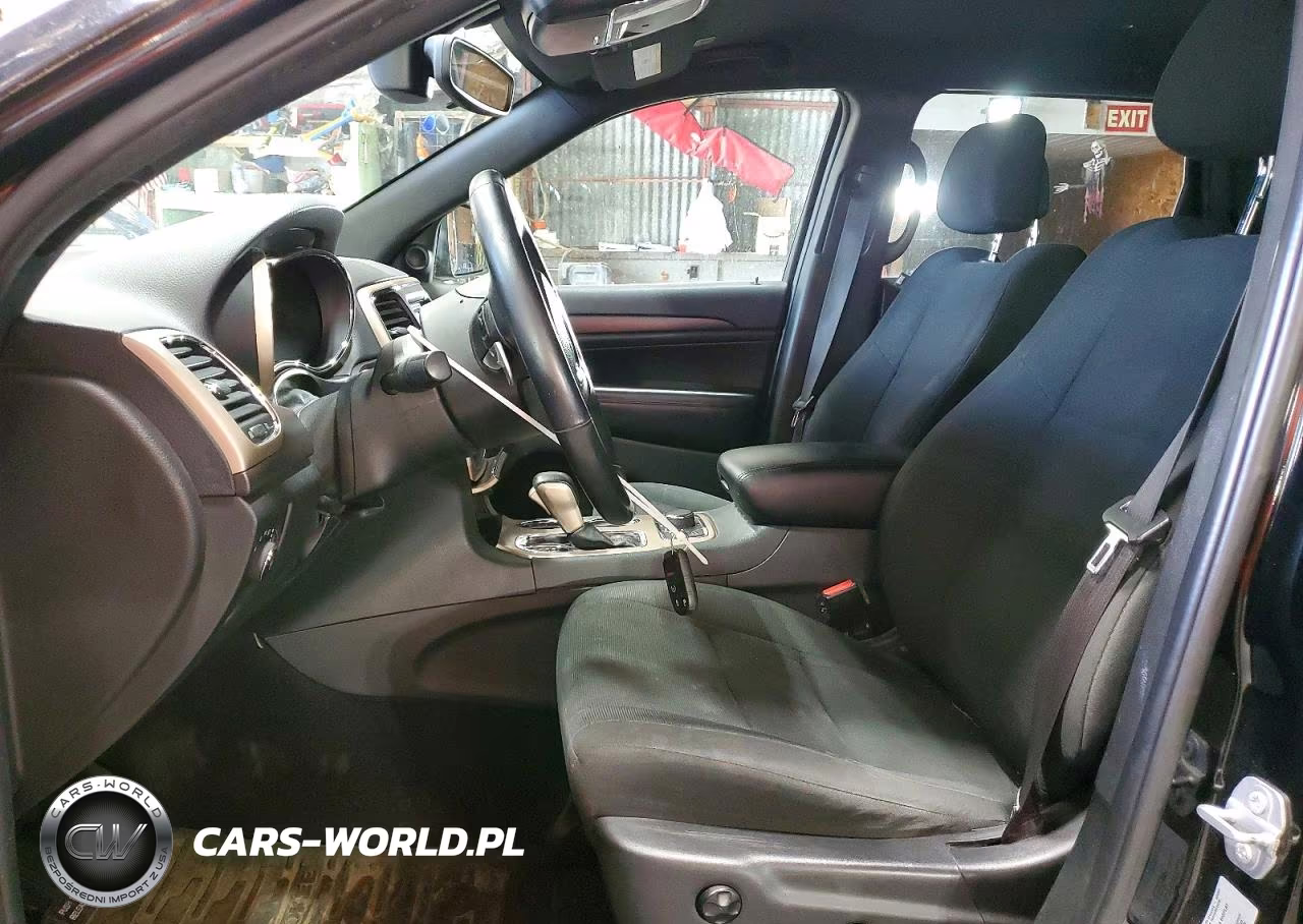 2017 Jeep Grand Cherokee Laredo VIN:1C4RJFAG8HC769343 - 7
