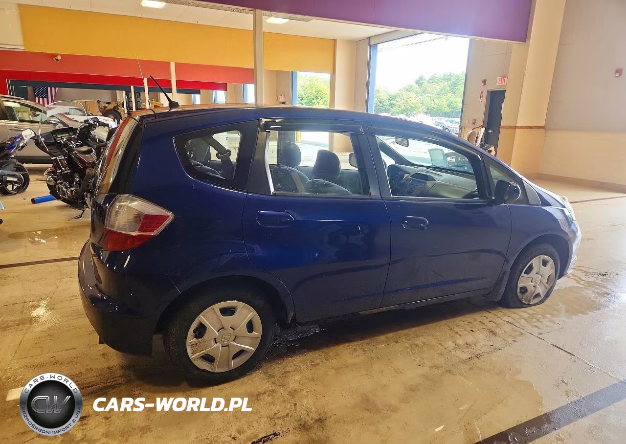 2012 Honda Fit VIN:JHMGE8G30CC022919 - 3