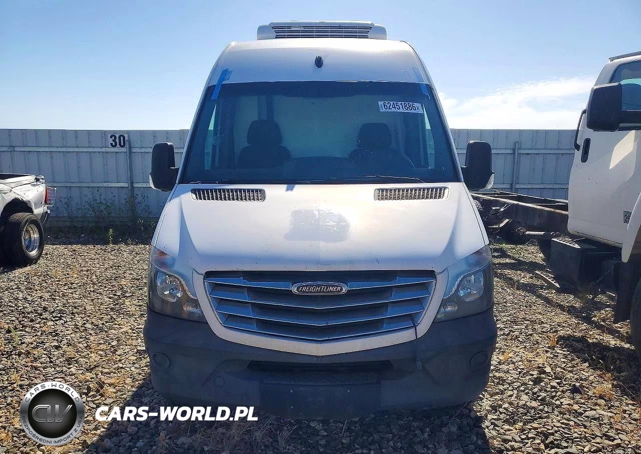 2015 Freightliner Sprinter 2500 Refrigerated Delivery Van VIN:WDYPE7CC5F5974751 - 5