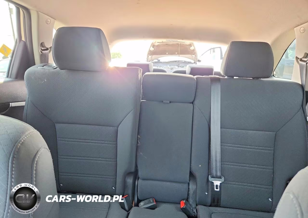 2019 Kia Sorento Lx VIN:5XYPG4A39KG438376 - 10