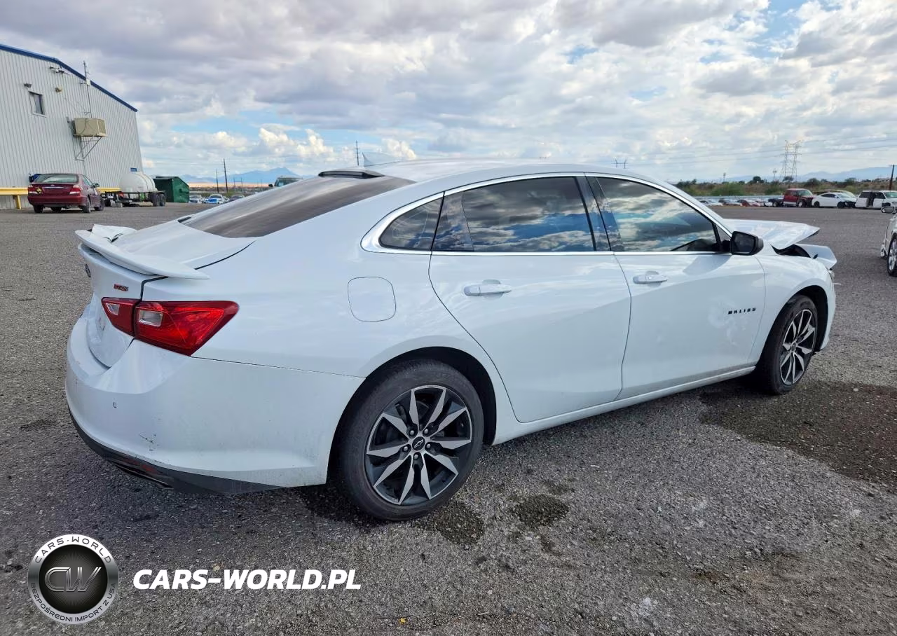 2021 Chevrolet Malibu Rs VIN:1G1ZG5ST2MF041927 - 3