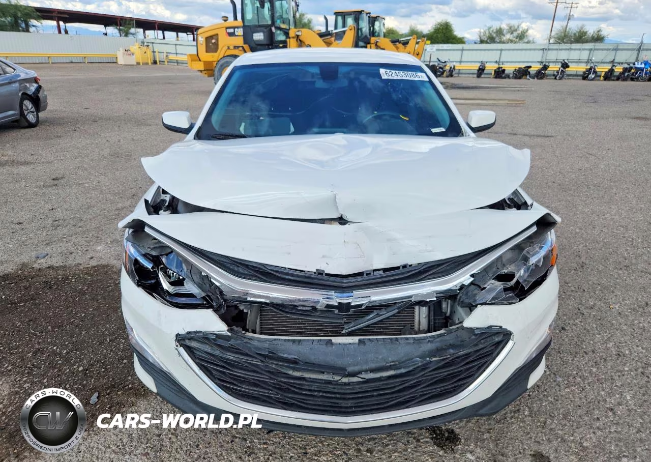 2021 Chevrolet Malibu Rs VIN:1G1ZG5ST2MF041927 - 5