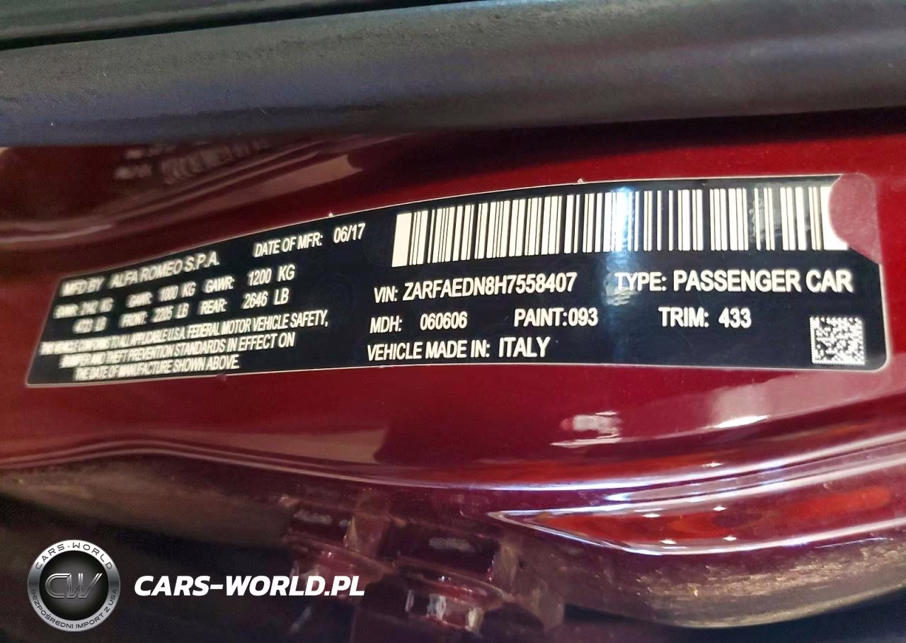2017 Alfa Romeo Giulia Q4 VIN:ZARFAEDN8H7558407 - 12