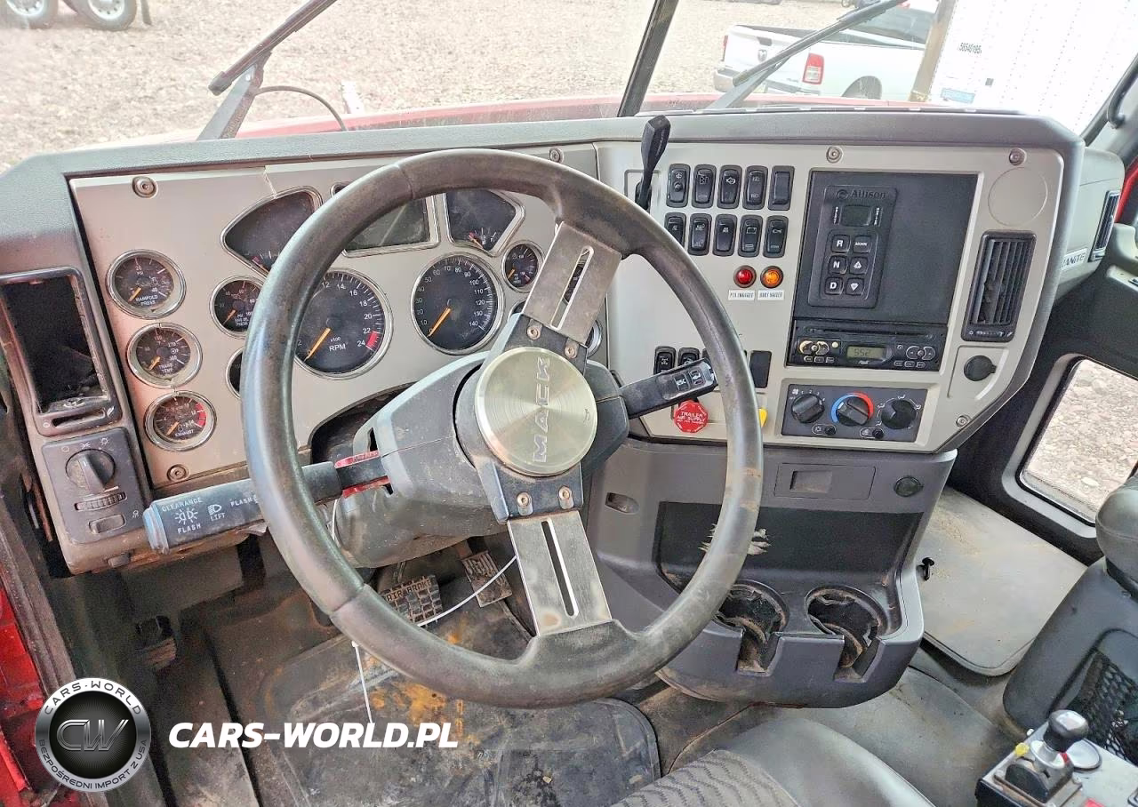 2018 Mack Gu700 Dump Truck VIN:1M2AX09C9JM038748 - 8