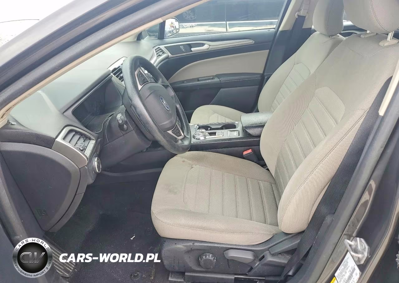 2019 Ford Fusion S VIN:3FA6P0G72KR282269 - 7