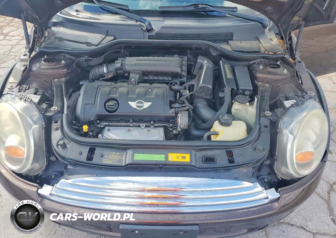 2010 Mini Cooper VIN:WMWMR3C53ATU98644 - 11