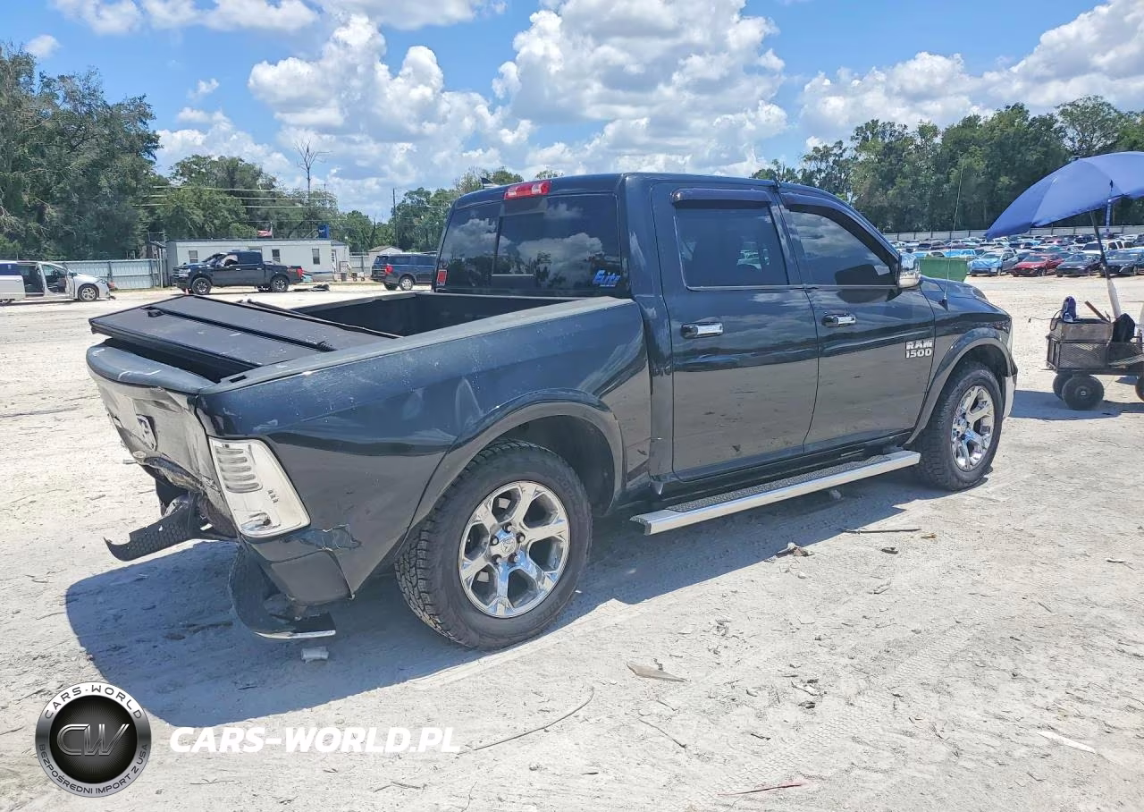 2016 Ram 1500 Laramie VIN:1C6RR7NM7GS374872 - 3