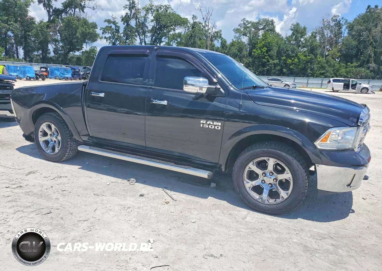 2016 Ram 1500 Laramie VIN:1C6RR7NM7GS374872 - 4