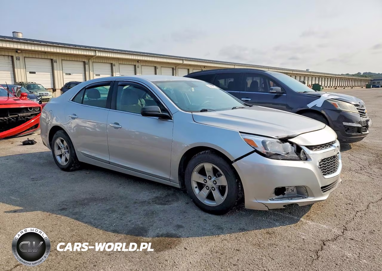 2015 Chevrolet Malibu Ls VIN:1G11B5SLXFF164650 - 4