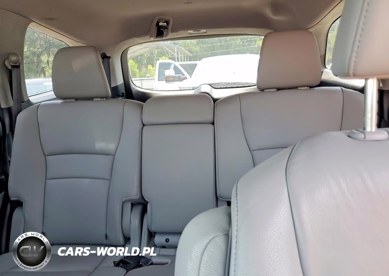 2016 Honda Pilot Touring VIN:5FNYF5H92GB053960 - 10