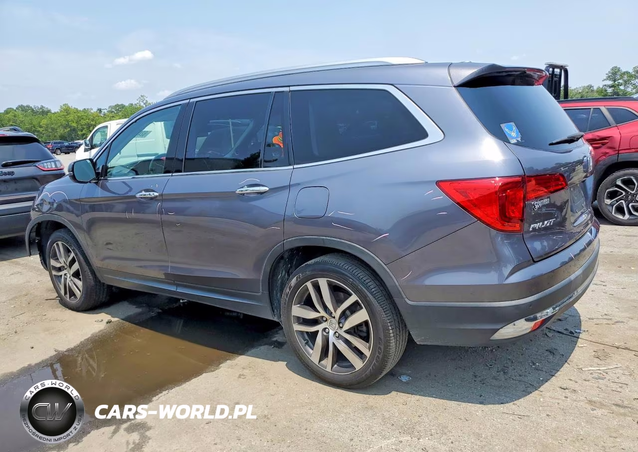 2016 Honda Pilot Touring VIN:5FNYF5H92GB053960 - 2