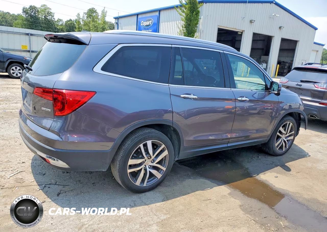 2016 Honda Pilot Touring VIN:5FNYF5H92GB053960 - 3