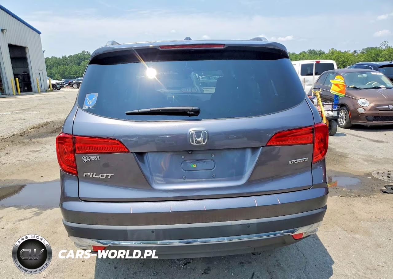 2016 Honda Pilot Touring VIN:5FNYF5H92GB053960 - 6