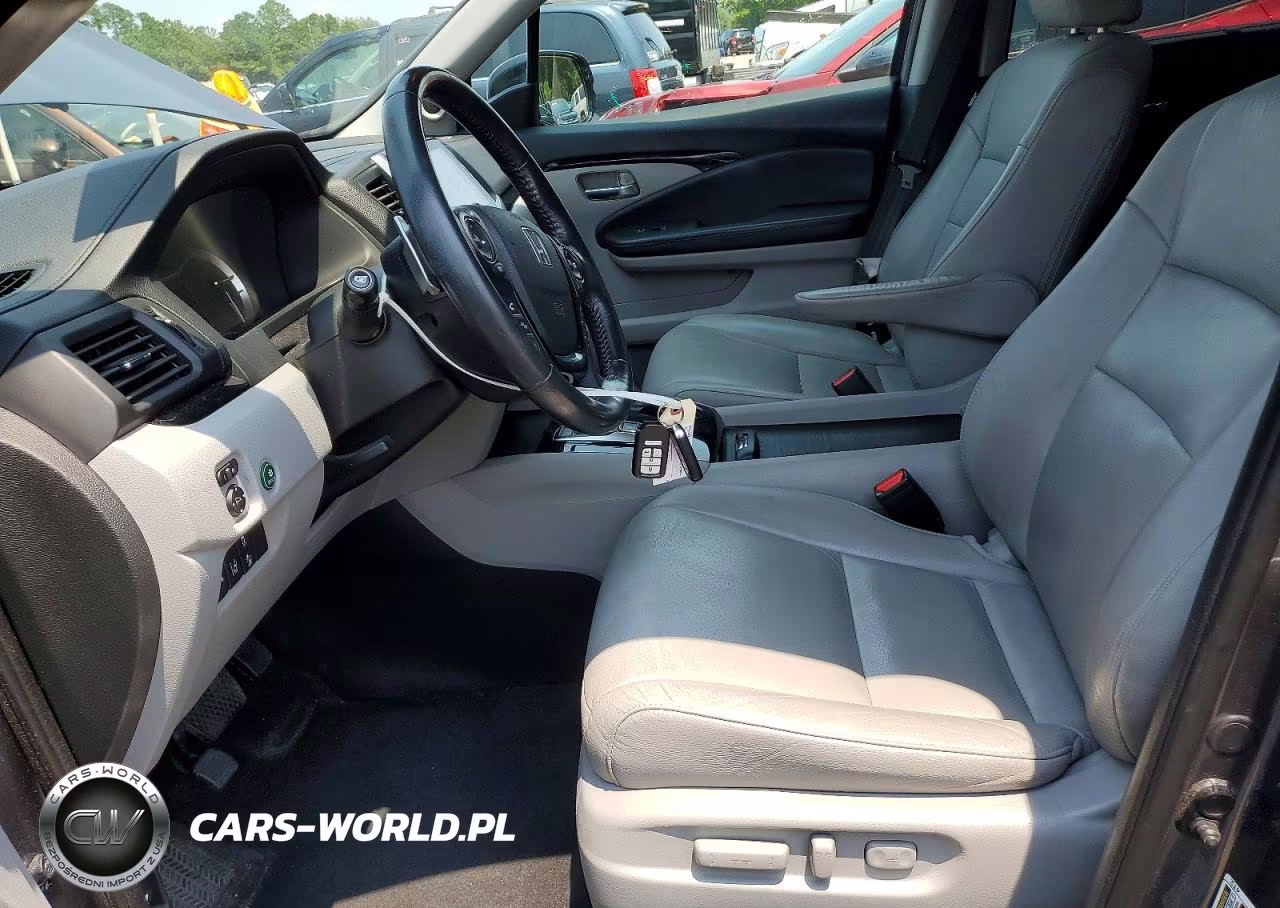 2016 Honda Pilot Touring VIN:5FNYF5H92GB053960 - 7