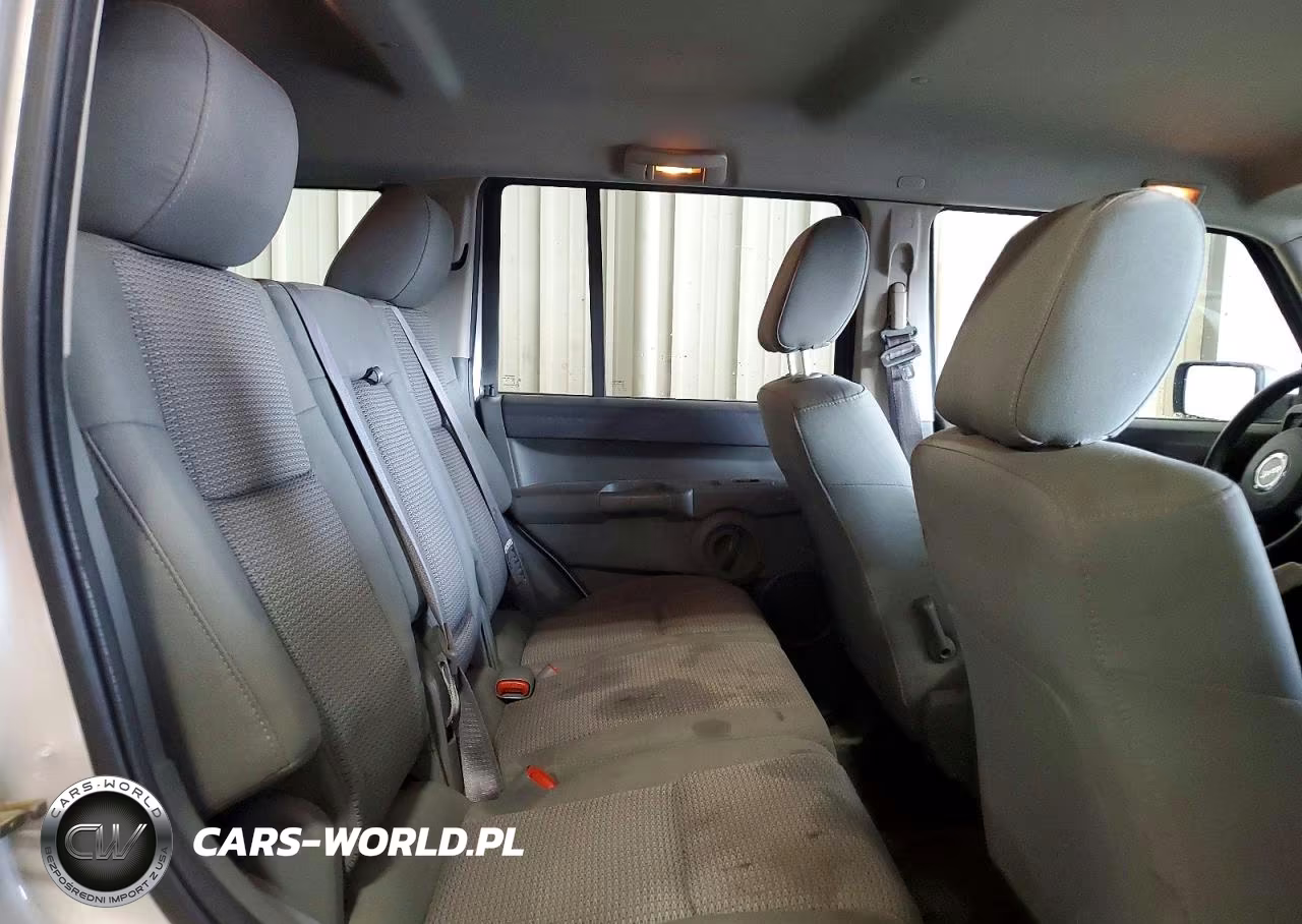 2007 Jeep Commander VIN:1J8HG48K47C647790 - 11