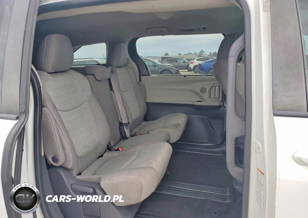 2021 Toyota Sienna Le VIN:5TDKRKEC3MS028195 - 11