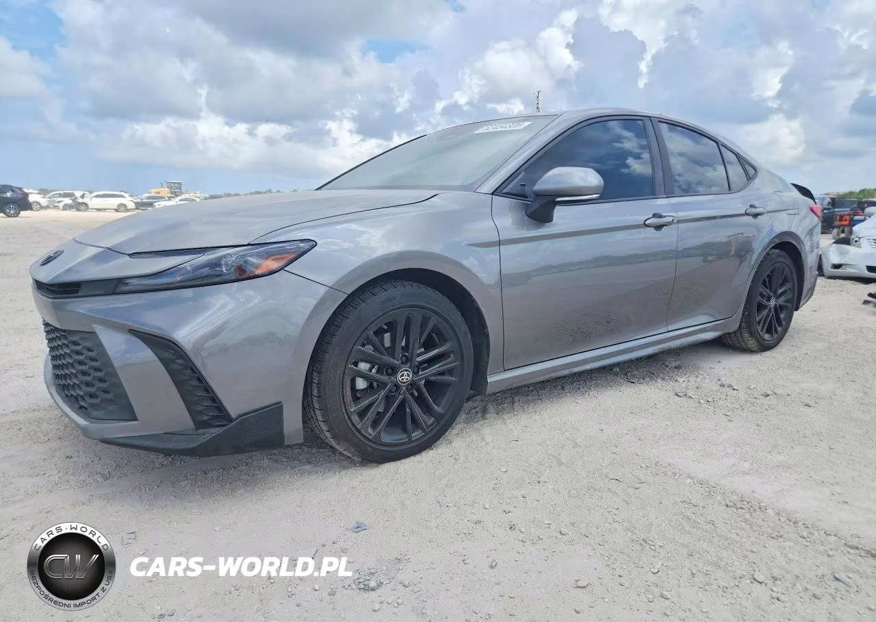 2025 Toyota Camry Se – zdjęcie 1 z 13