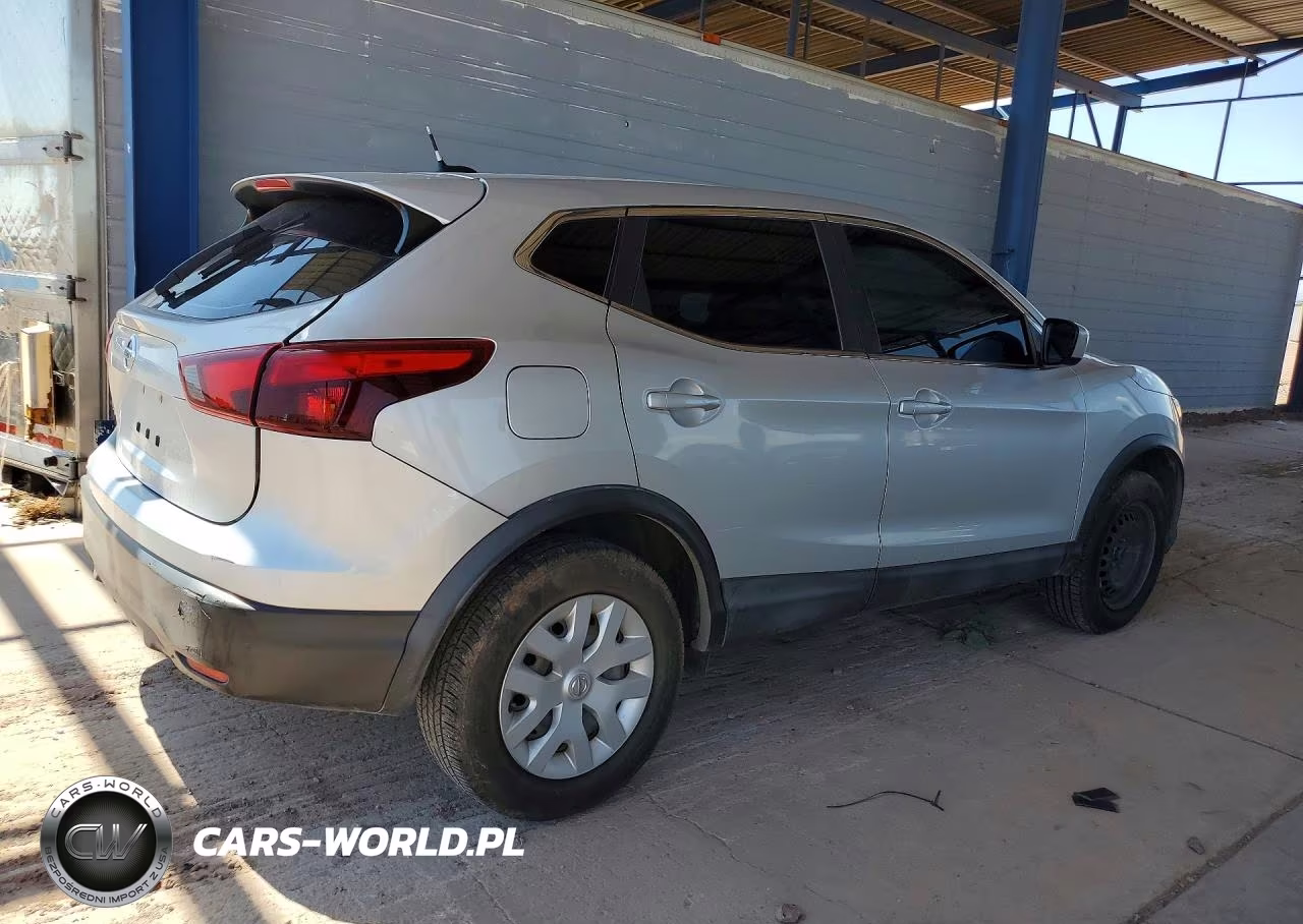 2019 Nissan Rogue Sport S VIN:JN1BJ1CP2KW231019 - 3