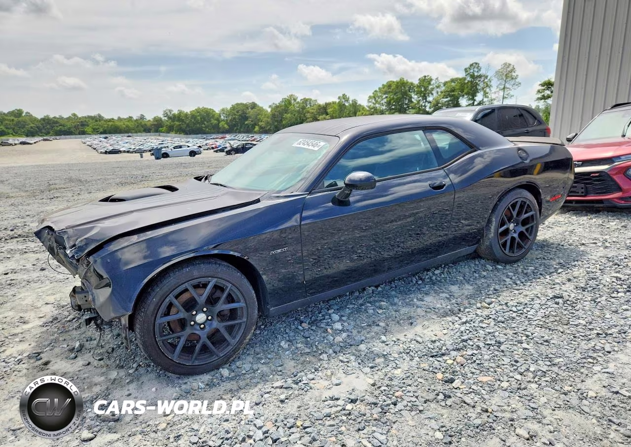 2015 Dodge Challenger Sxt – zdjęcie 1 z 12