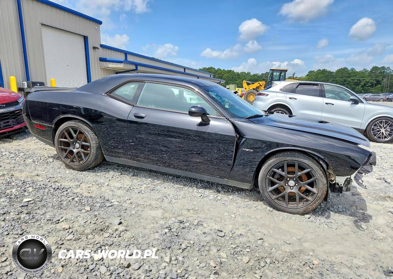 2015 Dodge Challenger Sxt VIN:2C3CDZAT2FH895305 - 4