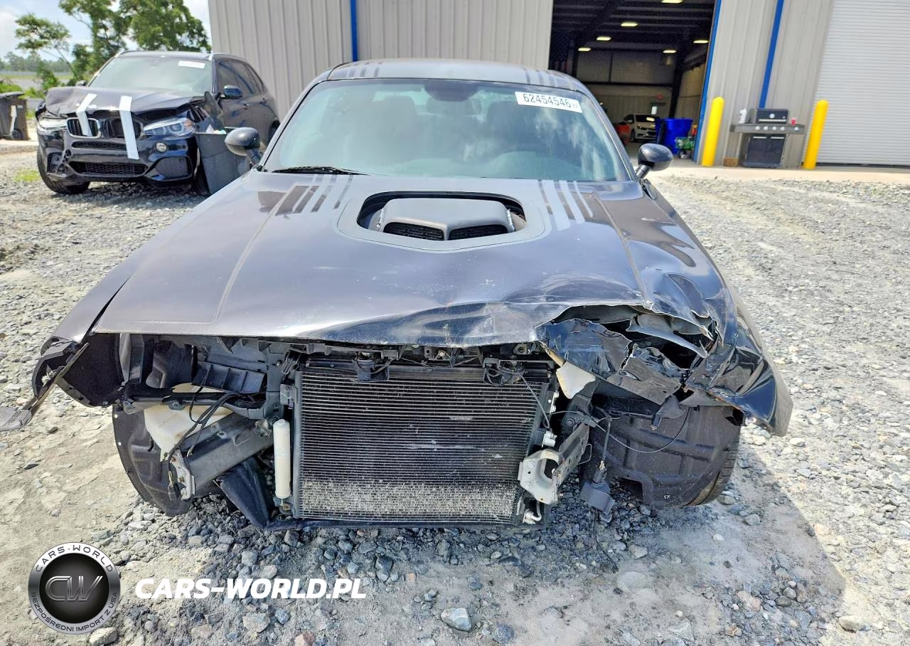 2015 Dodge Challenger Sxt VIN:2C3CDZAT2FH895305 - 5