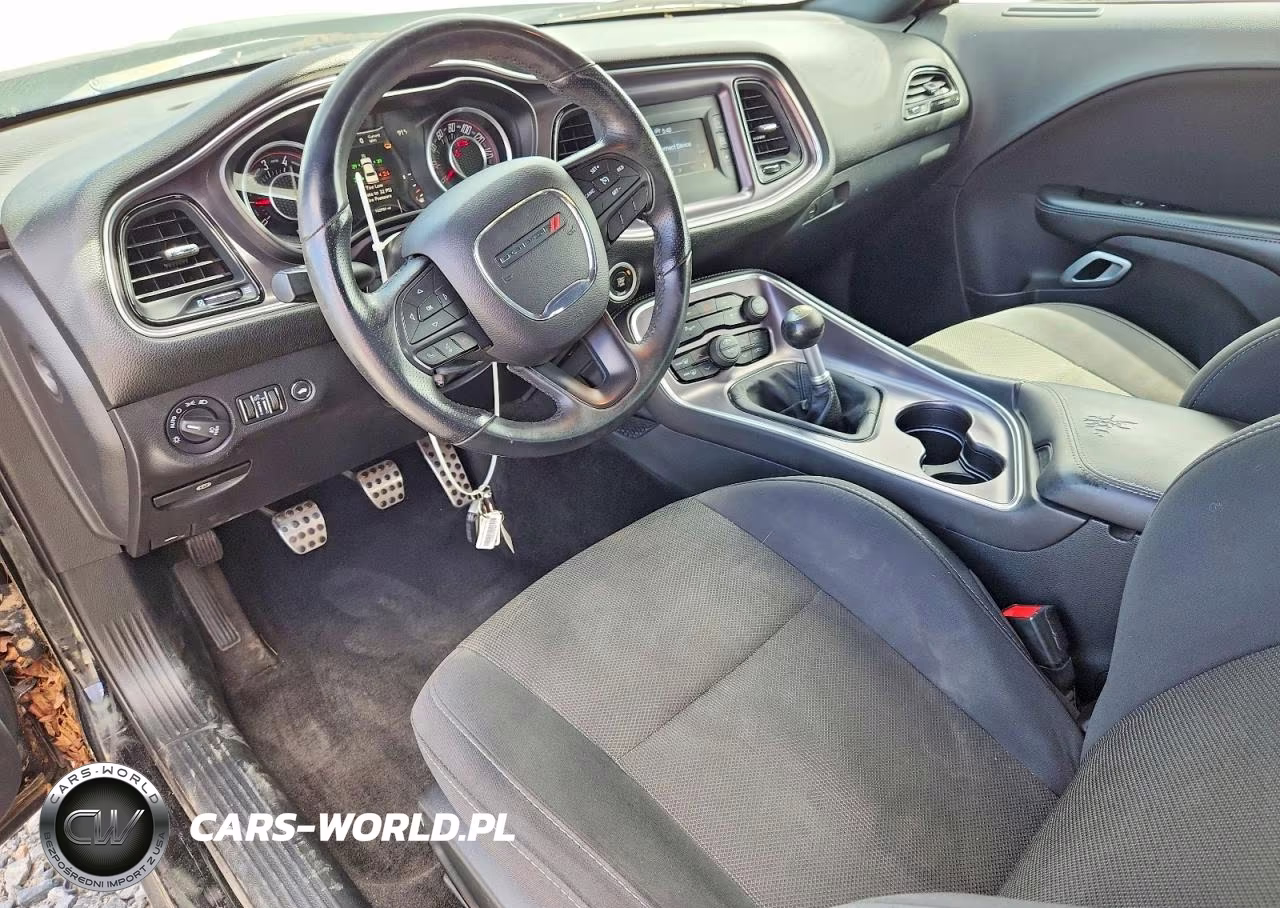 2015 Dodge Challenger Sxt VIN:2C3CDZAT2FH895305 - 8