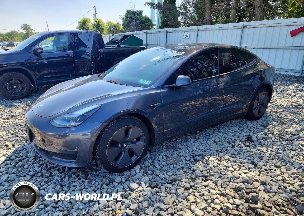 2021 Tesla Model 3 – zdjęcie 1 z 12