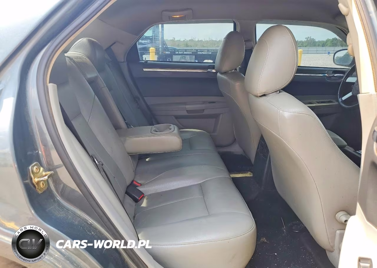 2006 Chrysler 300 Touring VIN:2C3KA53G56H108635 - 10
