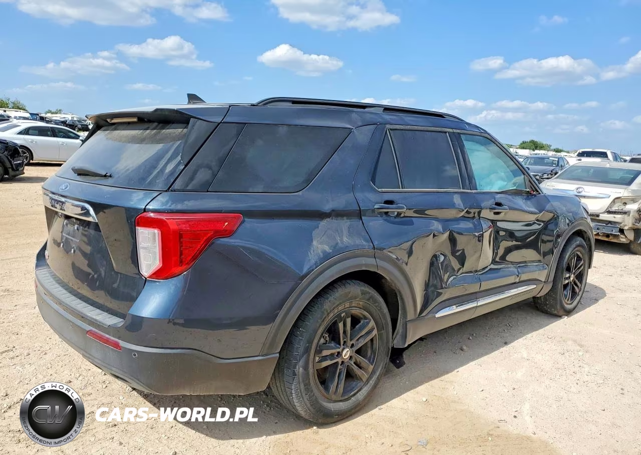 2024 Ford Explorer Xlt VIN:1FMSK7DH6RGA33256 - 3