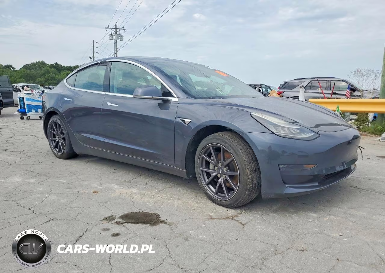 2019 Tesla Model 3 VIN:5YJ3E1EA8KF307605 - 4