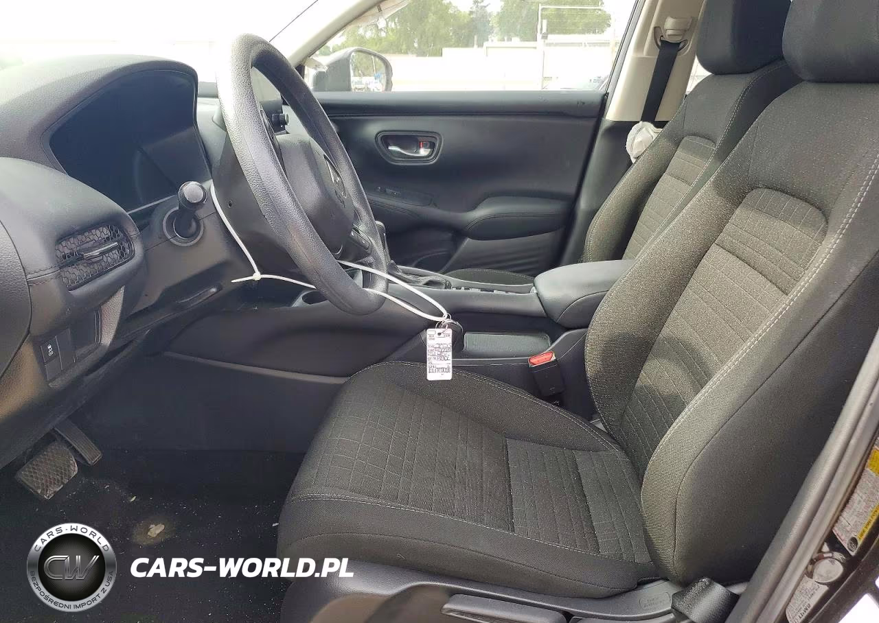 2025 Honda Hr-V Lx VIN:3CZRZ1H37SM731195 - 7