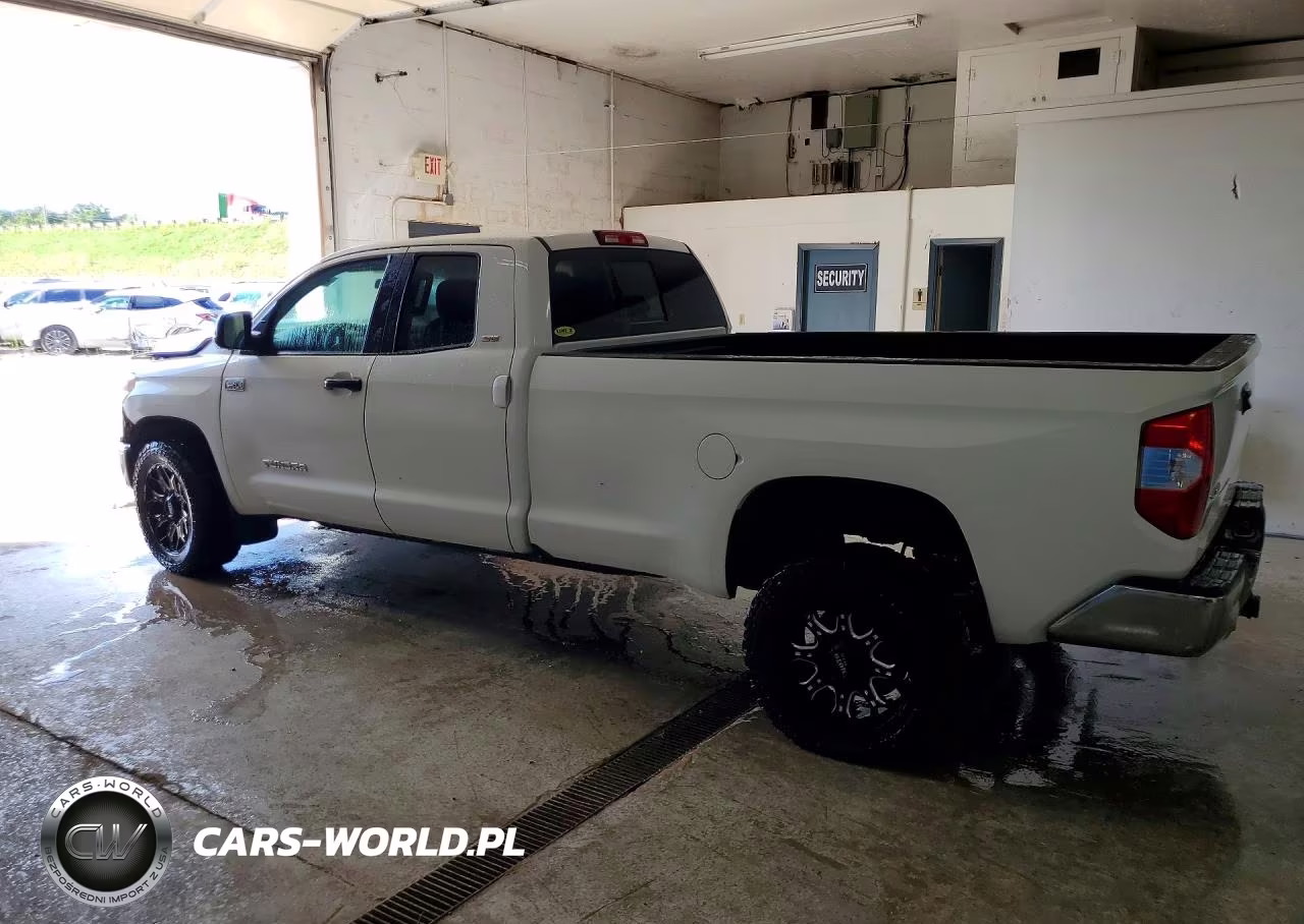 2016 Toyota Tundra Sr VIN:5TFCY5F12GX019590 - 2