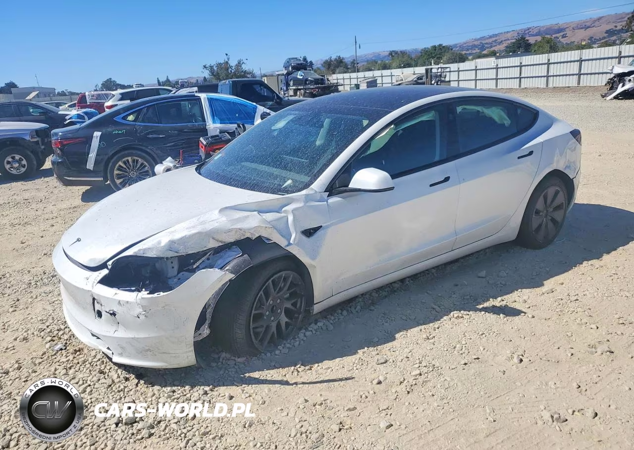 2026 Tesla Model 3 – zdjęcie 1 z 12