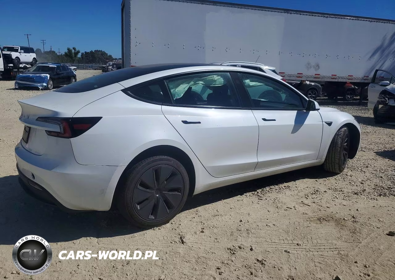 2026 Tesla Model 3 VIN:5YJ3E1EA2TF131216 - 3
