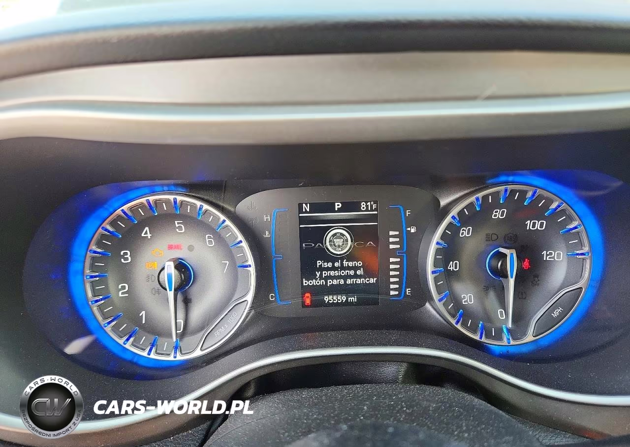 2020 Chrysler Pacifica Touring L VIN:2C4RC1BGXLR284844 - 9