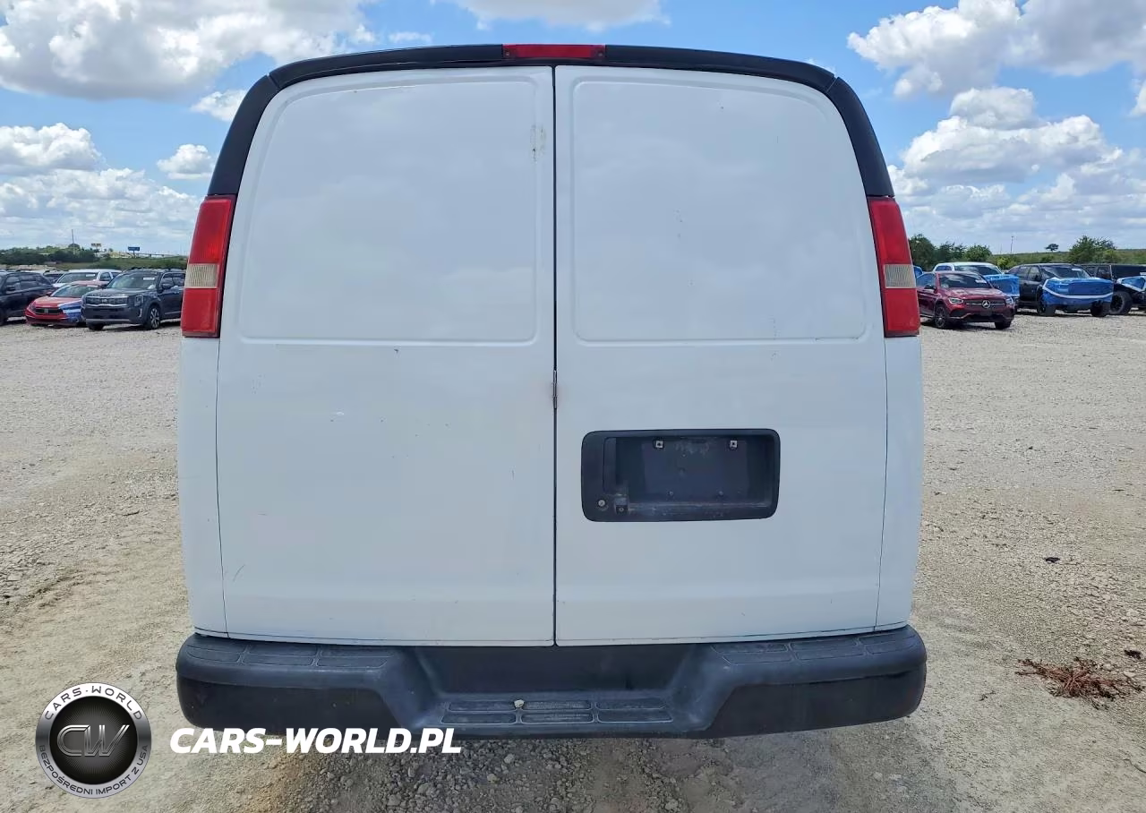 2017 Chevrolet Exp G3500 VIN:1GCZGHFG2H1230845 - 6