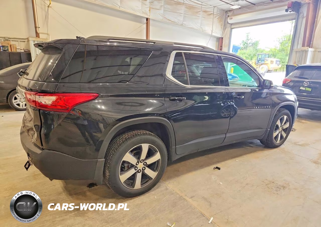 2019 Chevrolet Traverse Lt VIN:1GNEVHKW7KJ217914 - 3