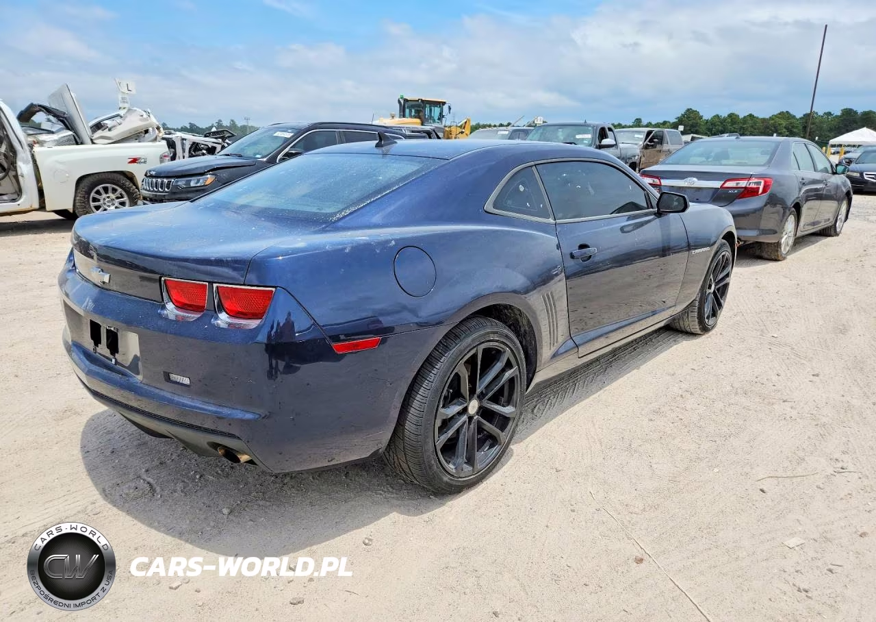 2010 Chevrolet Camaro Ls VIN:2G1FA1EV7A9200584 - 3