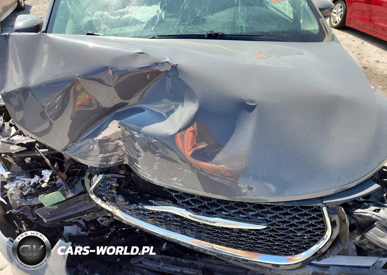 2021 Chrysler Pacifica Touring L VIN:2C4RC1BG4MR598183 - 12