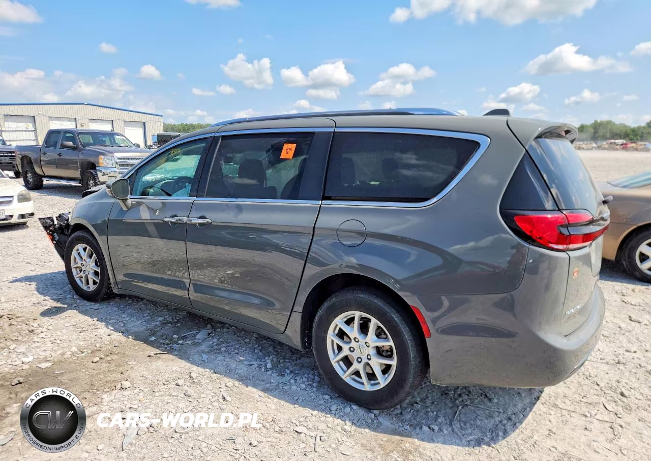 2021 Chrysler Pacifica Touring L VIN:2C4RC1BG4MR598183 - 2