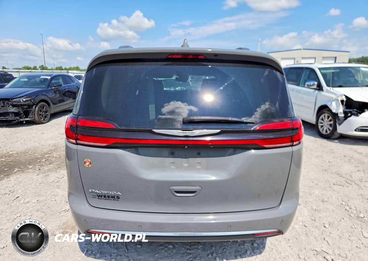 2021 Chrysler Pacifica Touring L VIN:2C4RC1BG4MR598183 - 6