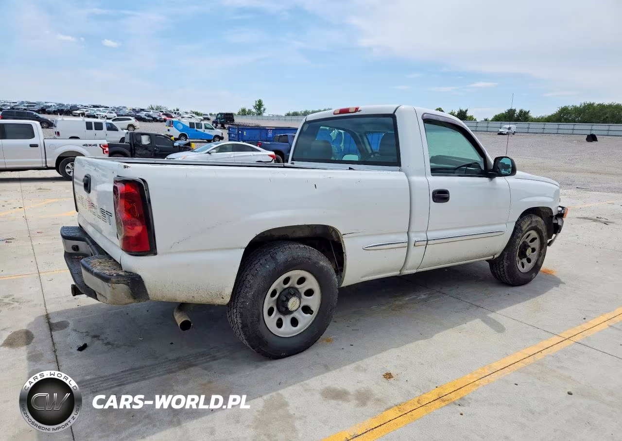 2007 Chevrolet Silverado C1500 Classic VIN:3GCEC14X57G179040 - 3