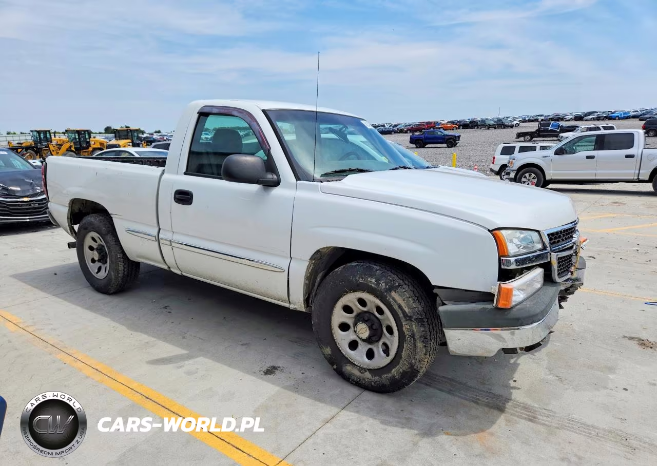 2007 Chevrolet Silverado C1500 Classic VIN:3GCEC14X57G179040 - 4