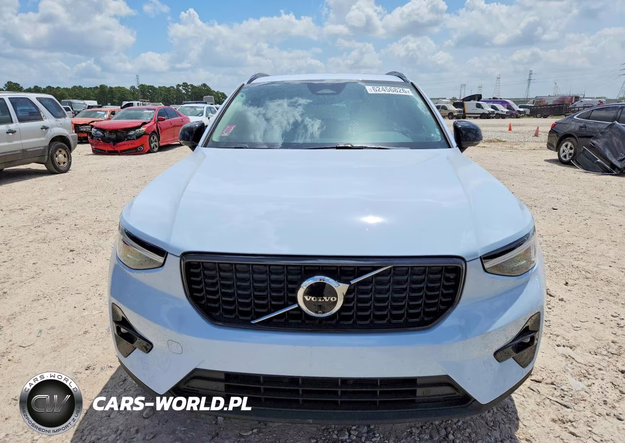2025 Volvo Xc40 B5 Plus Dark Theme VIN:YV4L12UC5S2537901 - 5