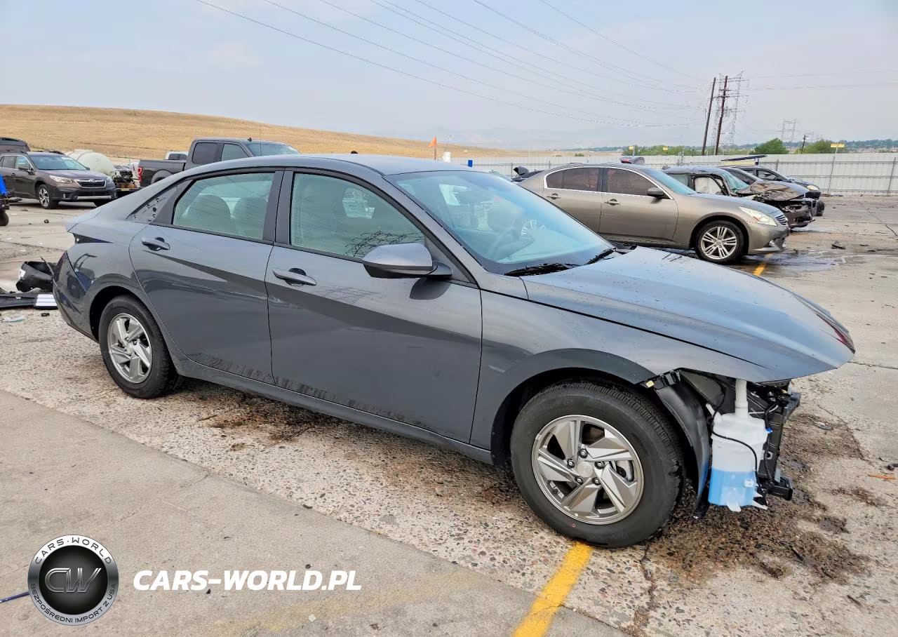 2026 Hyundai Elantra Se VIN:KMHLL4DG1TU205984 - 4