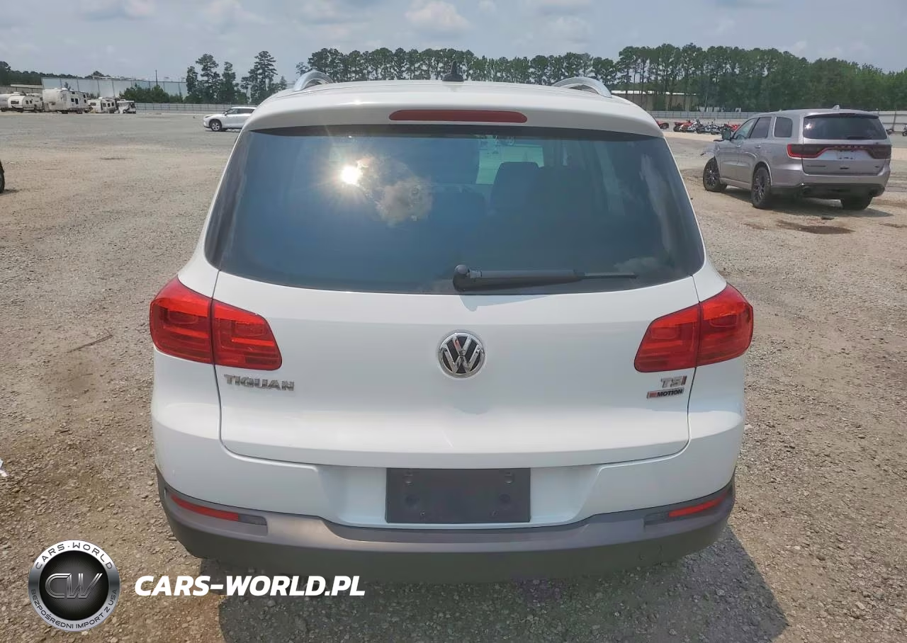 2017 Volkswagen Tiguan Wolfsburg VIN:WVGSV7AX4HW510810 - 6