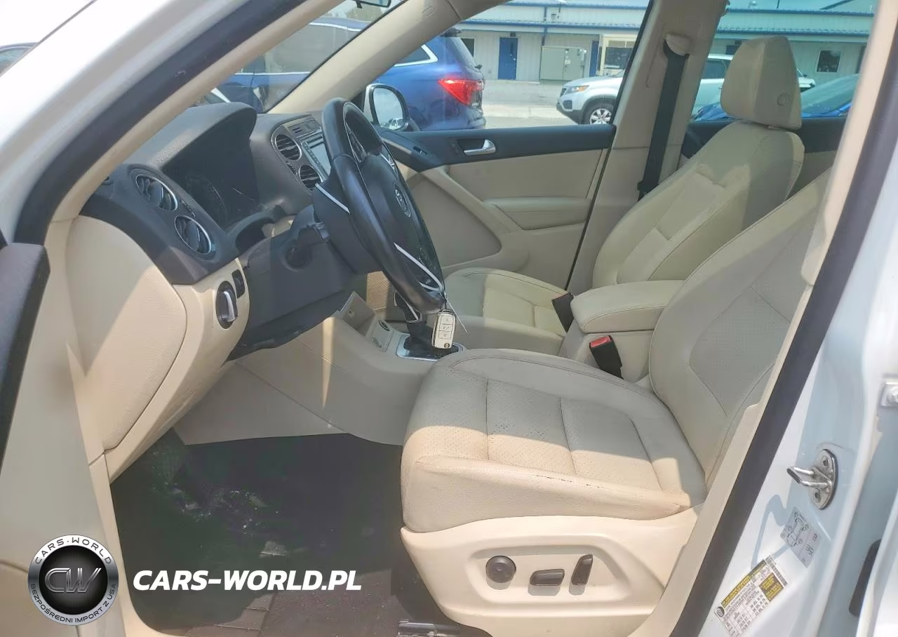 2017 Volkswagen Tiguan Wolfsburg VIN:WVGSV7AX4HW510810 - 7