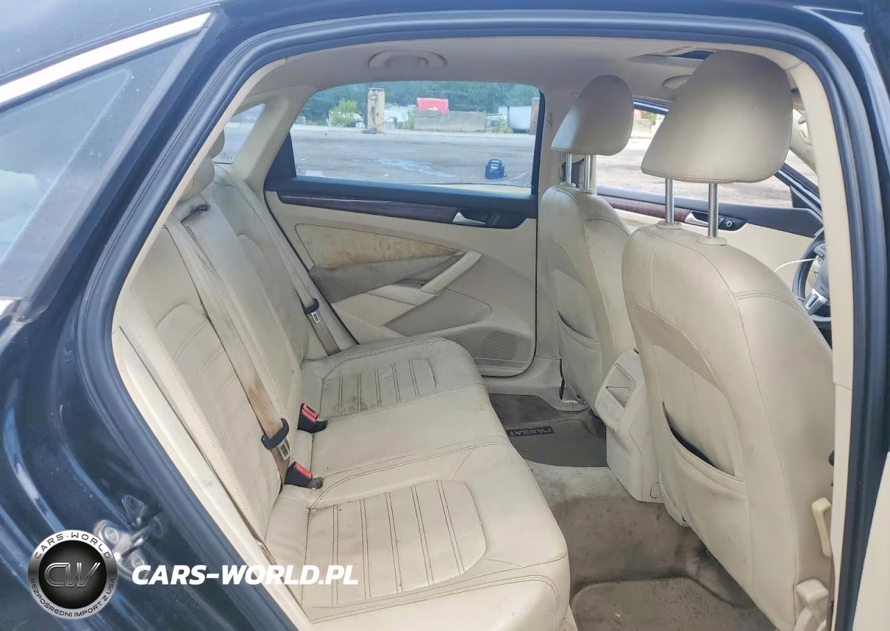 2012 Volkswagen Passat Sel VIN:1VWCH7A3XCC071908 - 10