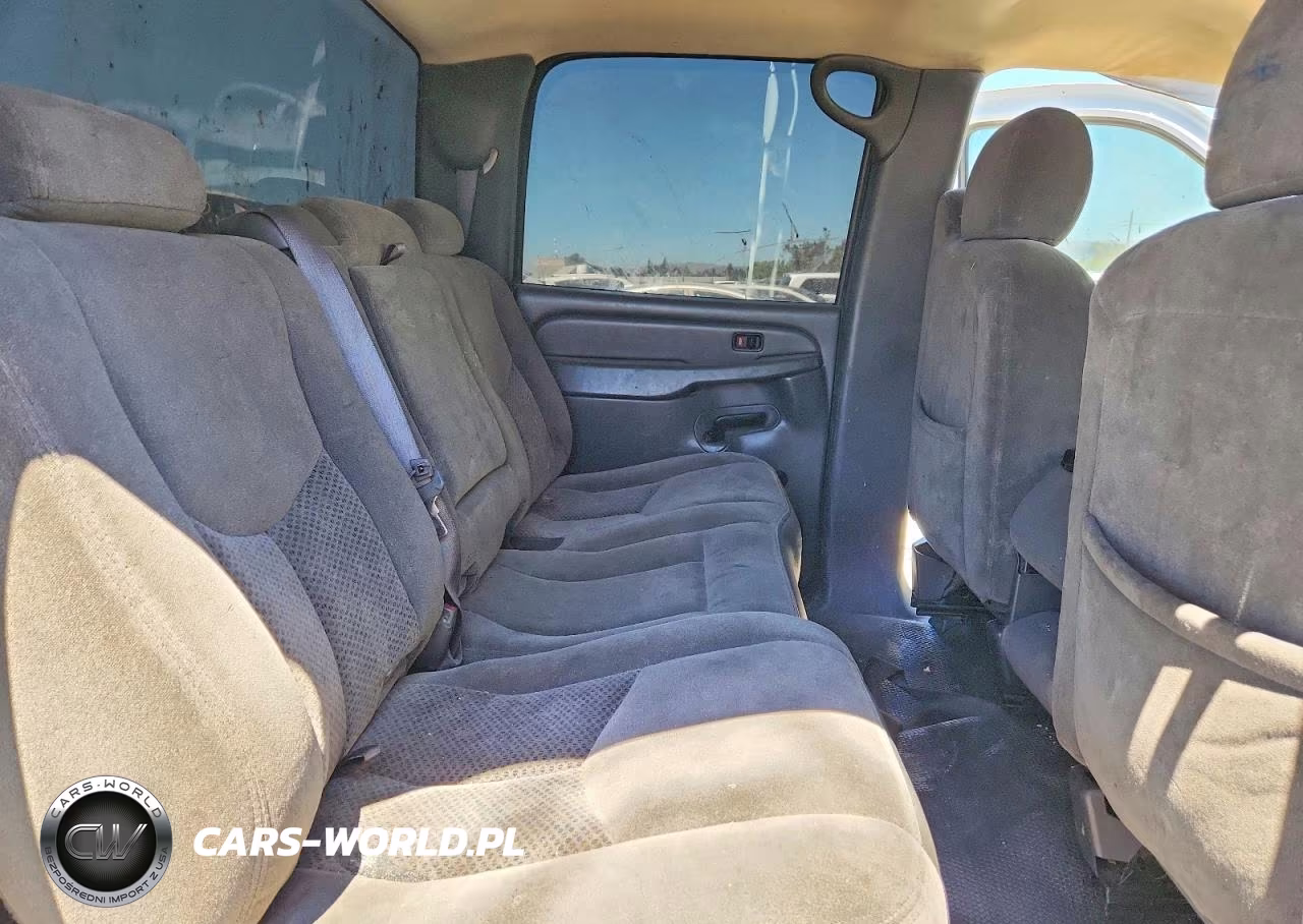2007 Chevrolet Silverado C2500 Heavy Duty VIN:1GCHC23D17F155538 - 10