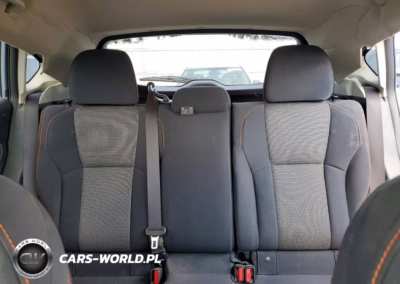 2022 Subaru Crosstrek Premium VIN:JF2GTACC5N9266085 - 10